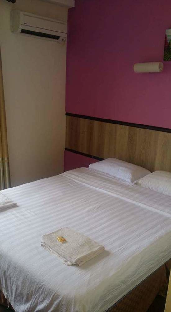 The Garden Inn Мири Экстерьер фото
